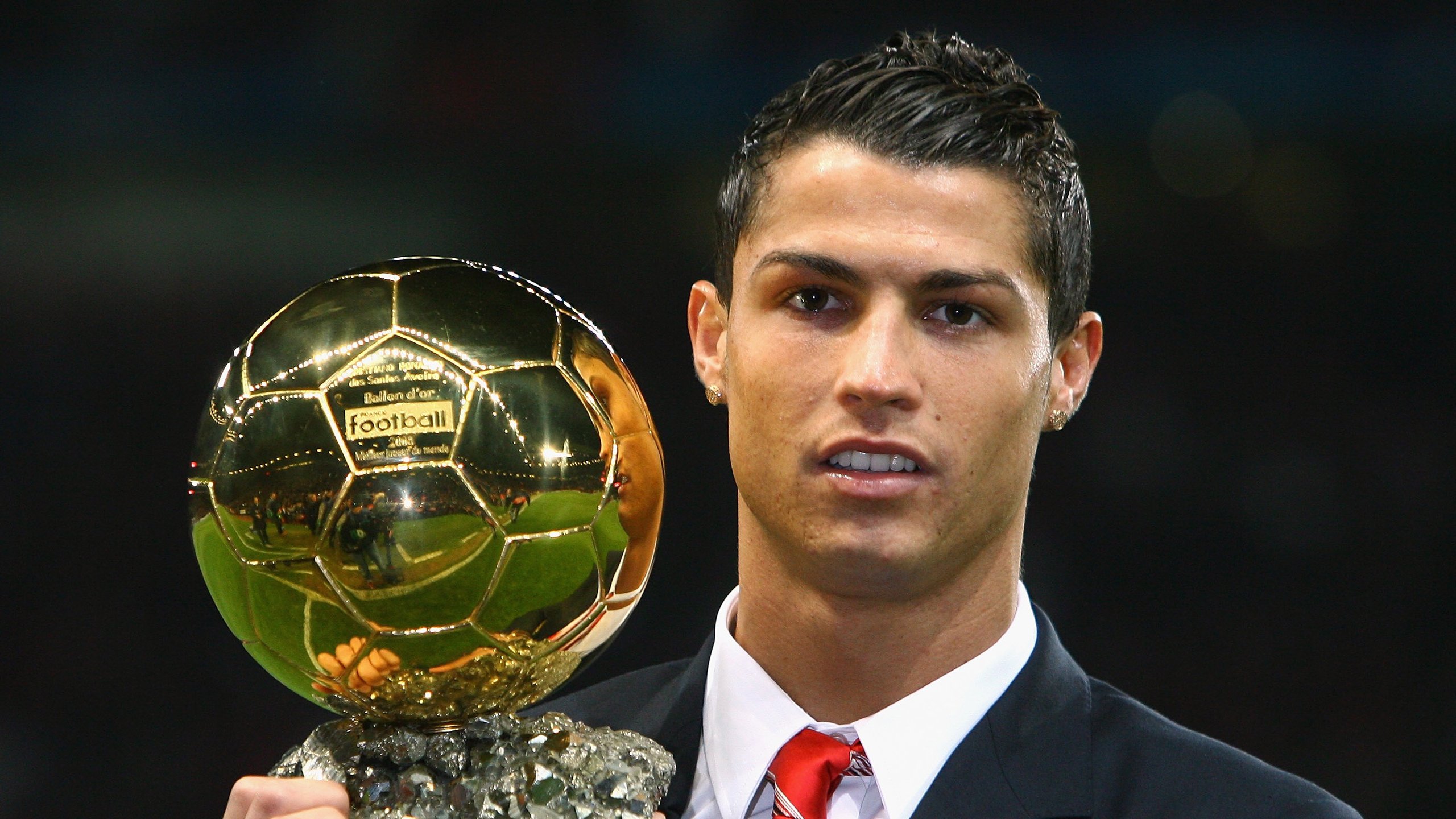 赛前热身：运动员的专业准备过程揭秘，运动员做哪些赛前准备